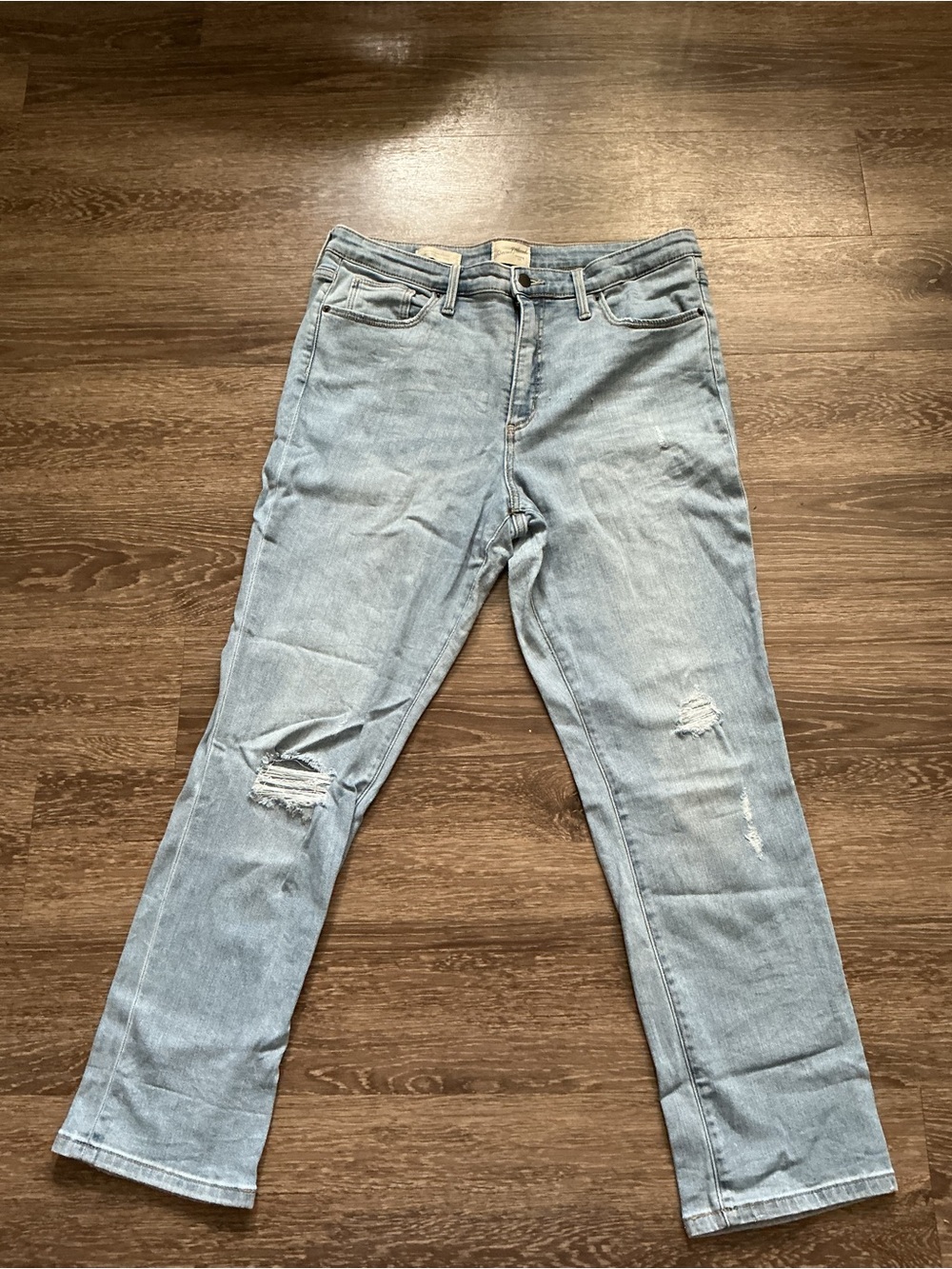 Light Wash Distressed Women's Jeans